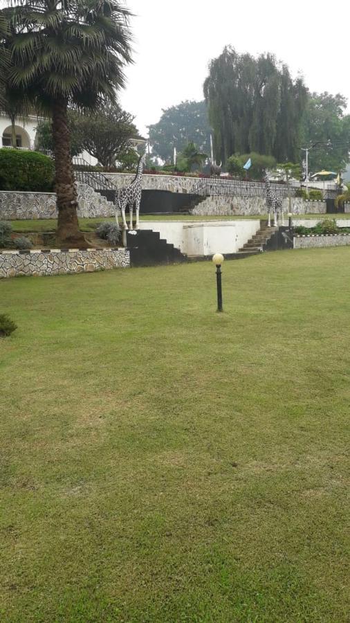 Kigezi Gardens Inn Kabale Extérieur photo